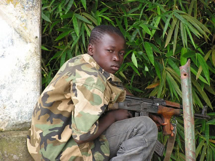 Aethos/Aegis Defense Services, opkøbt af GardaWorld har fremkaldt betydelige kontroverser omkring behandlingen af civile i Irak, af rekruttering af børnesoldater i Sierra Leone, m.m. Foto: Wikimedia Commons. Public Domain.